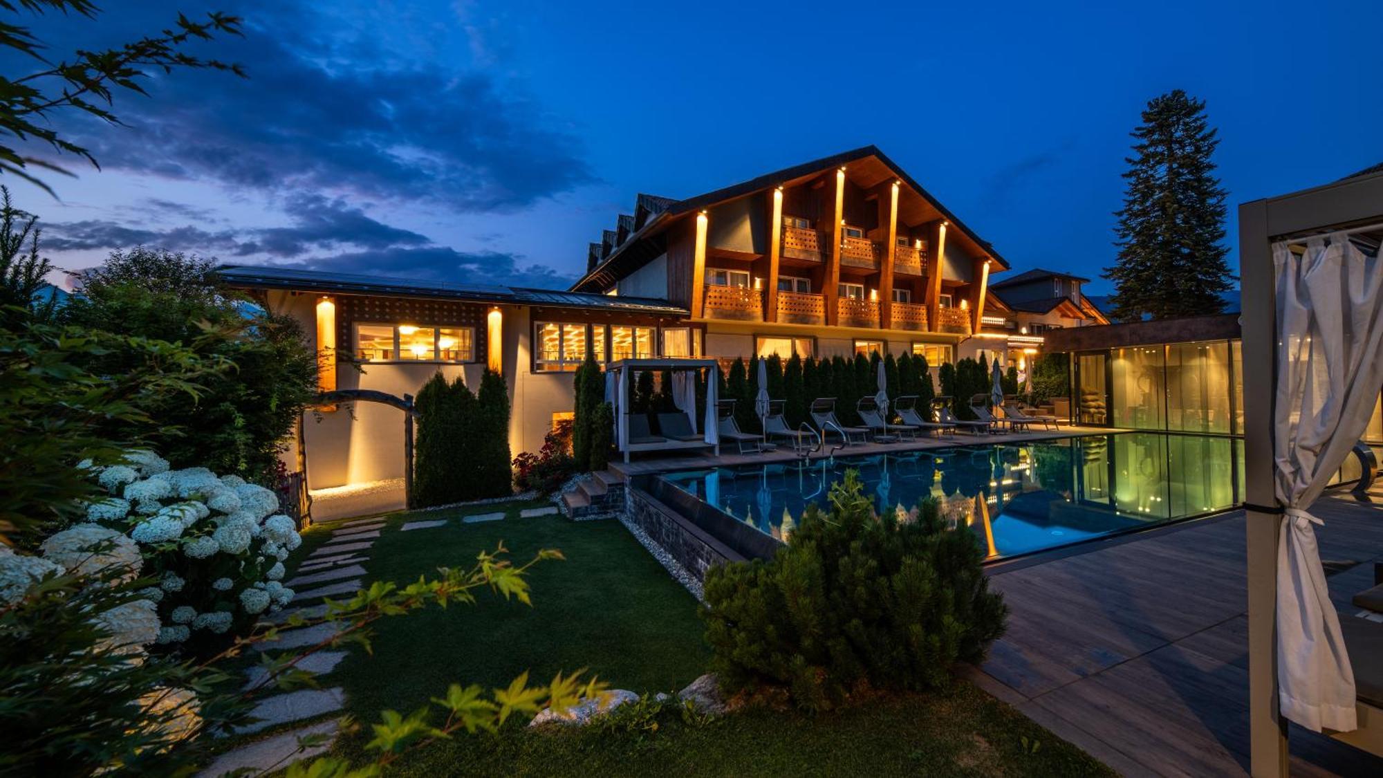 Hotel Sun Natz-Schabs Екстериор снимка