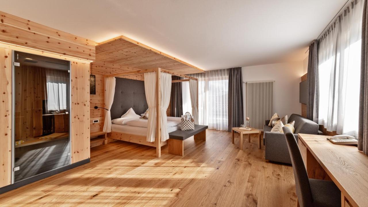 Hotel Sun Natz-Schabs Екстериор снимка